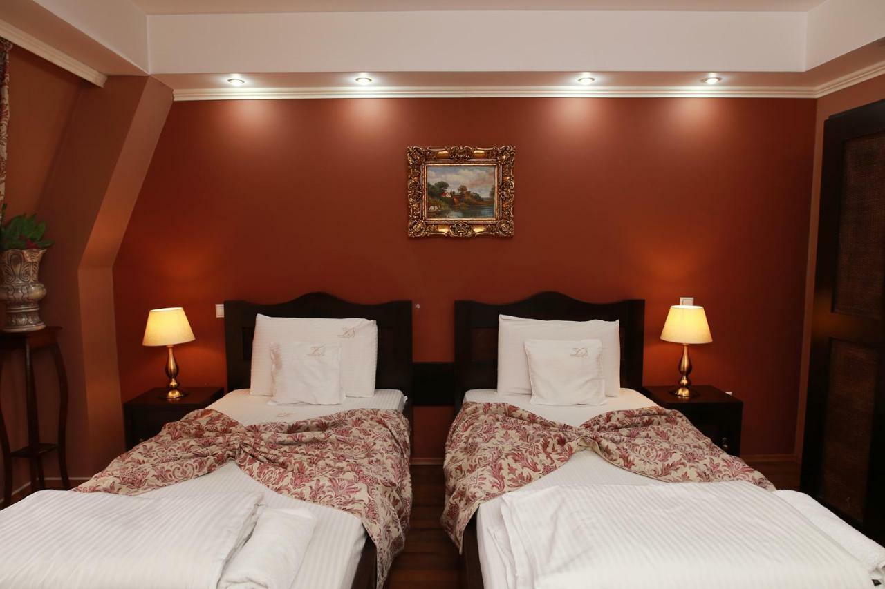 Hotel-Pensiunea Zefir Temešvár Exteriér fotografie