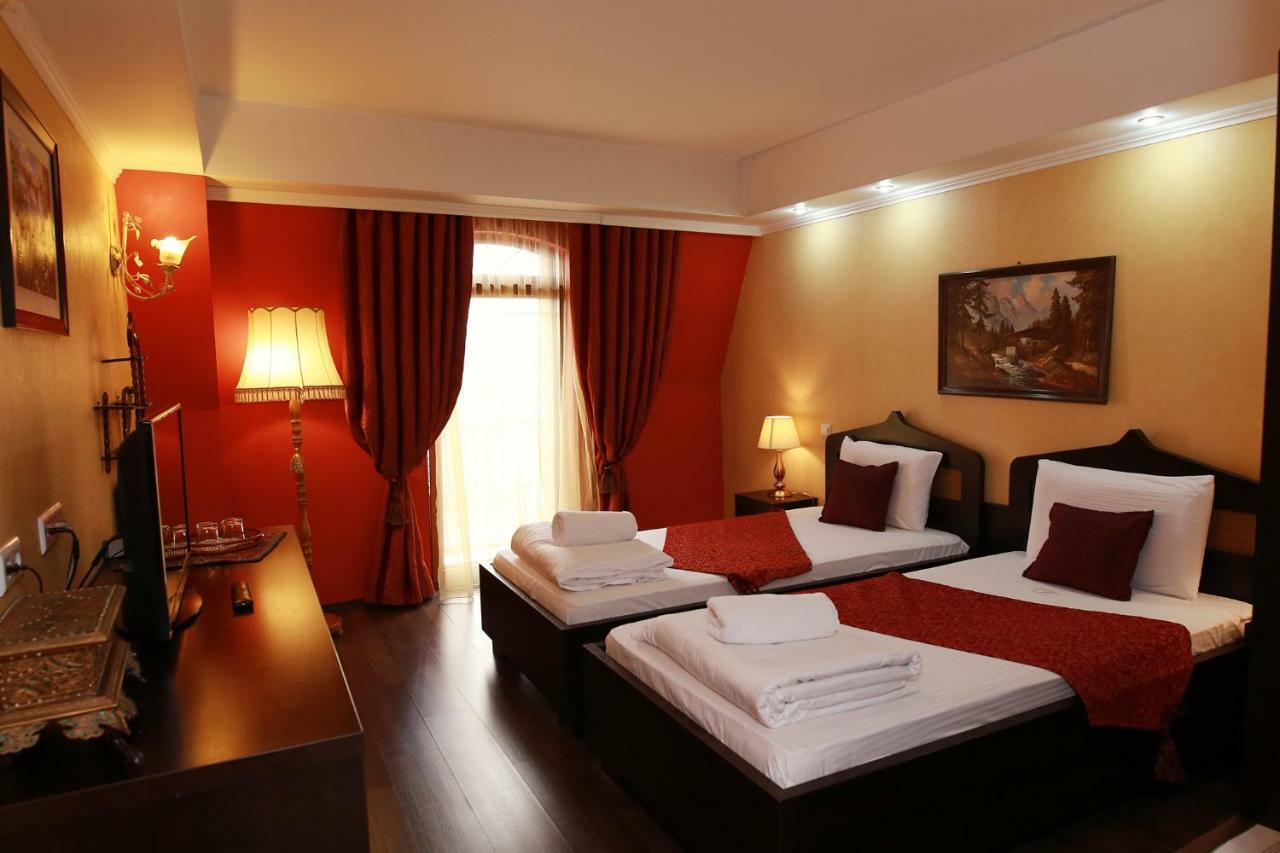 Hotel-Pensiunea Zefir Temešvár Exteriér fotografie