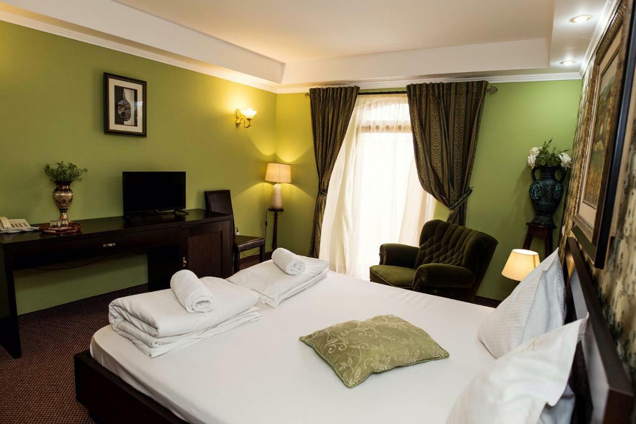 Hotel-Pensiunea Zefir Temešvár Exteriér fotografie