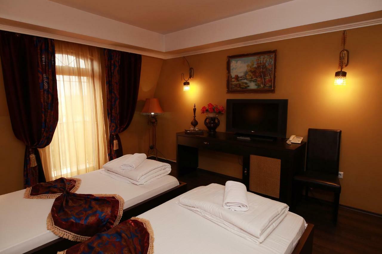 Hotel-Pensiunea Zefir Temešvár Exteriér fotografie
